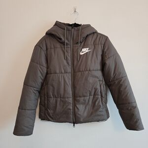 NIKE I US S Insulated Hooded Jacket I Army Green